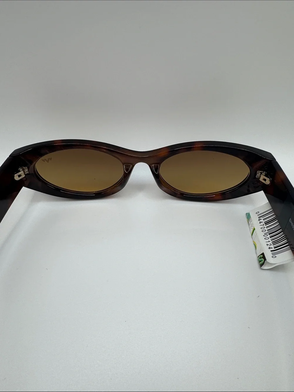 N/A stylish tortoiseshell